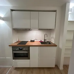 Appartamento Near Bocconi, Milano