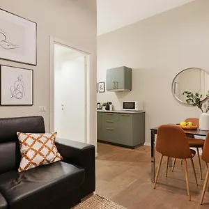 Appartamento New & Cozy In Porta Romana, Milano