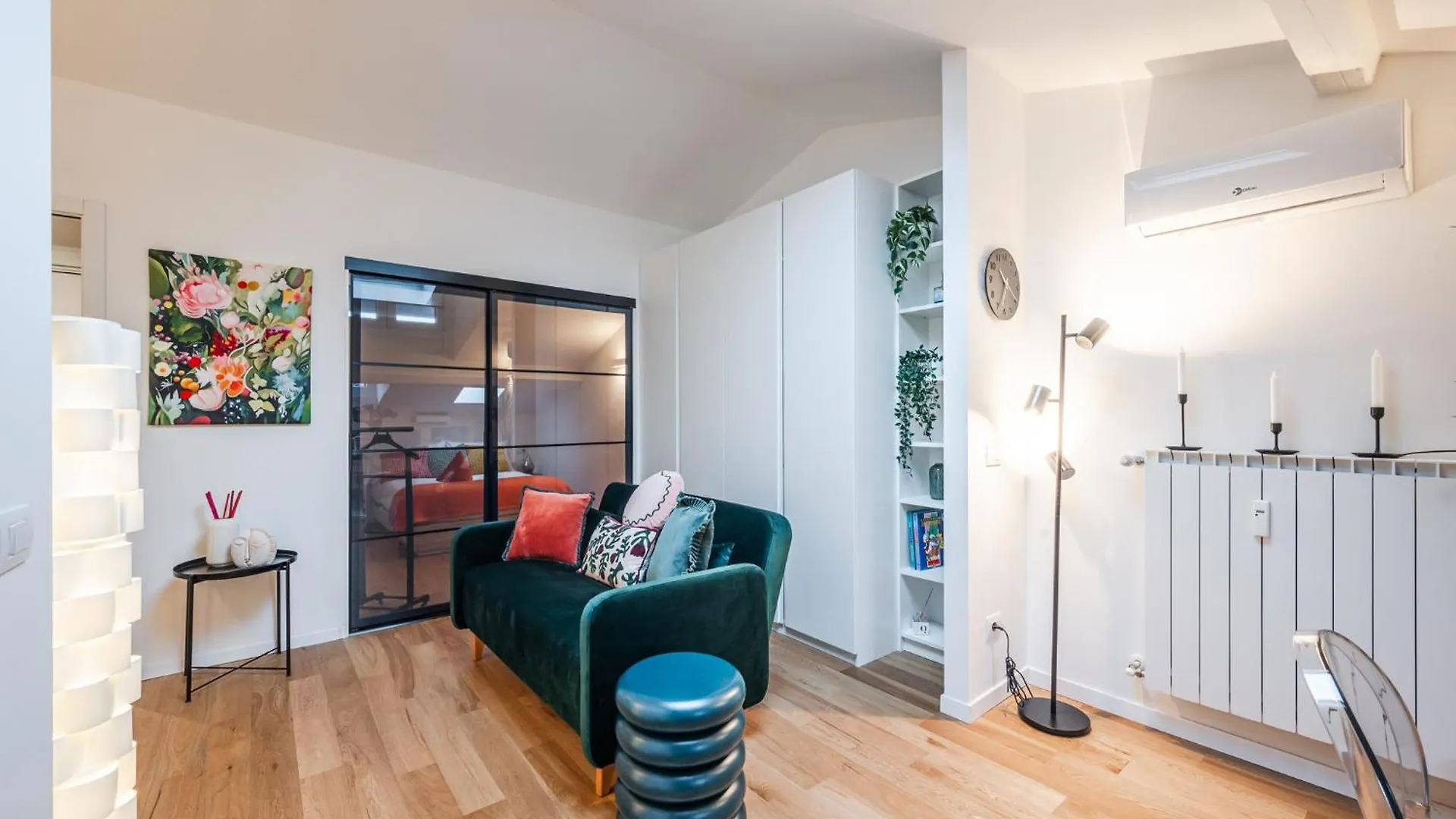 Apartment Suite Sovoy Porta Romana Milan Italy