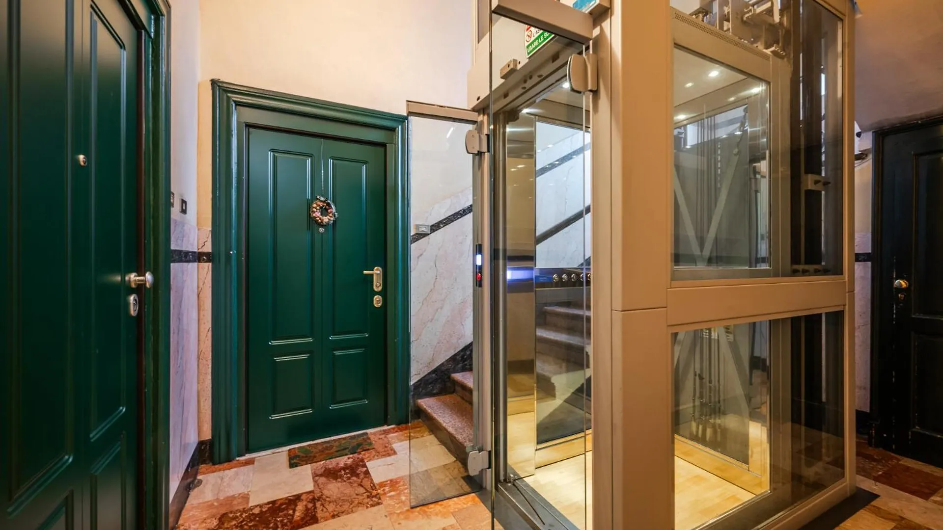 Apartment Suite Sovoy Porta Romana Milan Italy